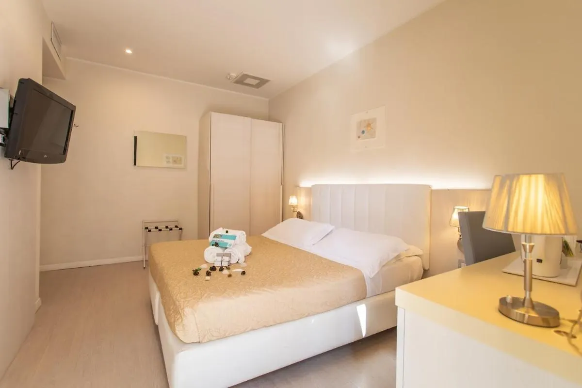 Ferretti Beach Hotel Rimini Italia