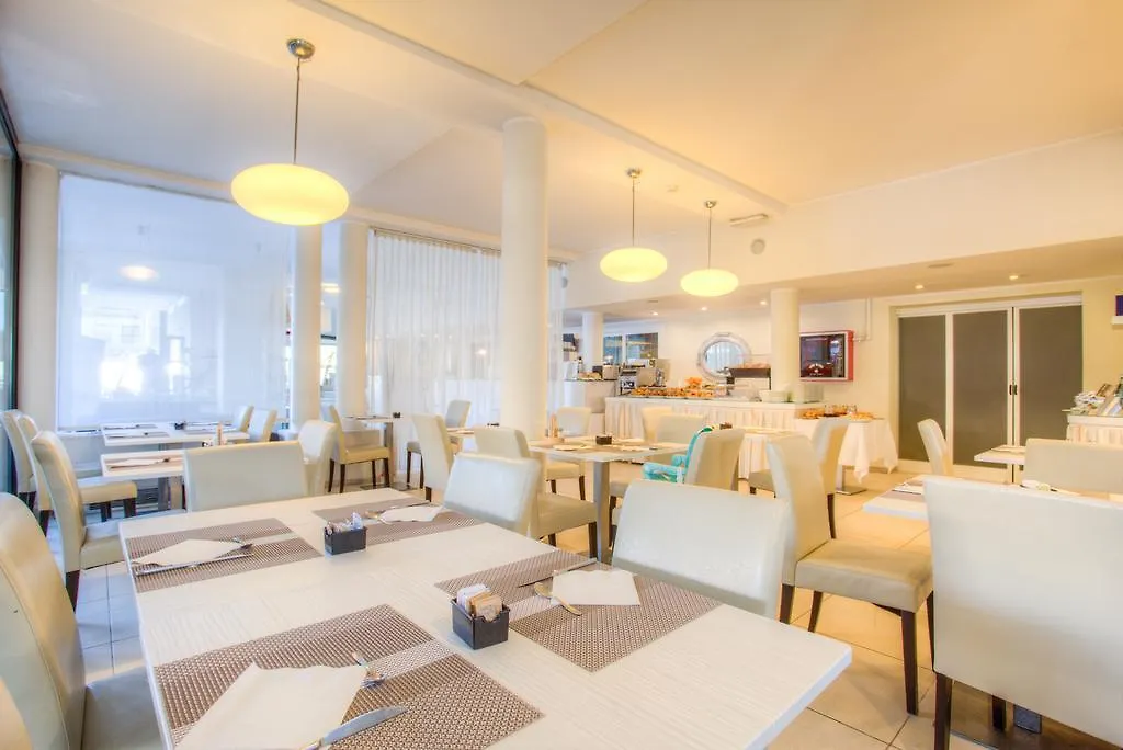 Ferretti Beach Hotel Rimini
