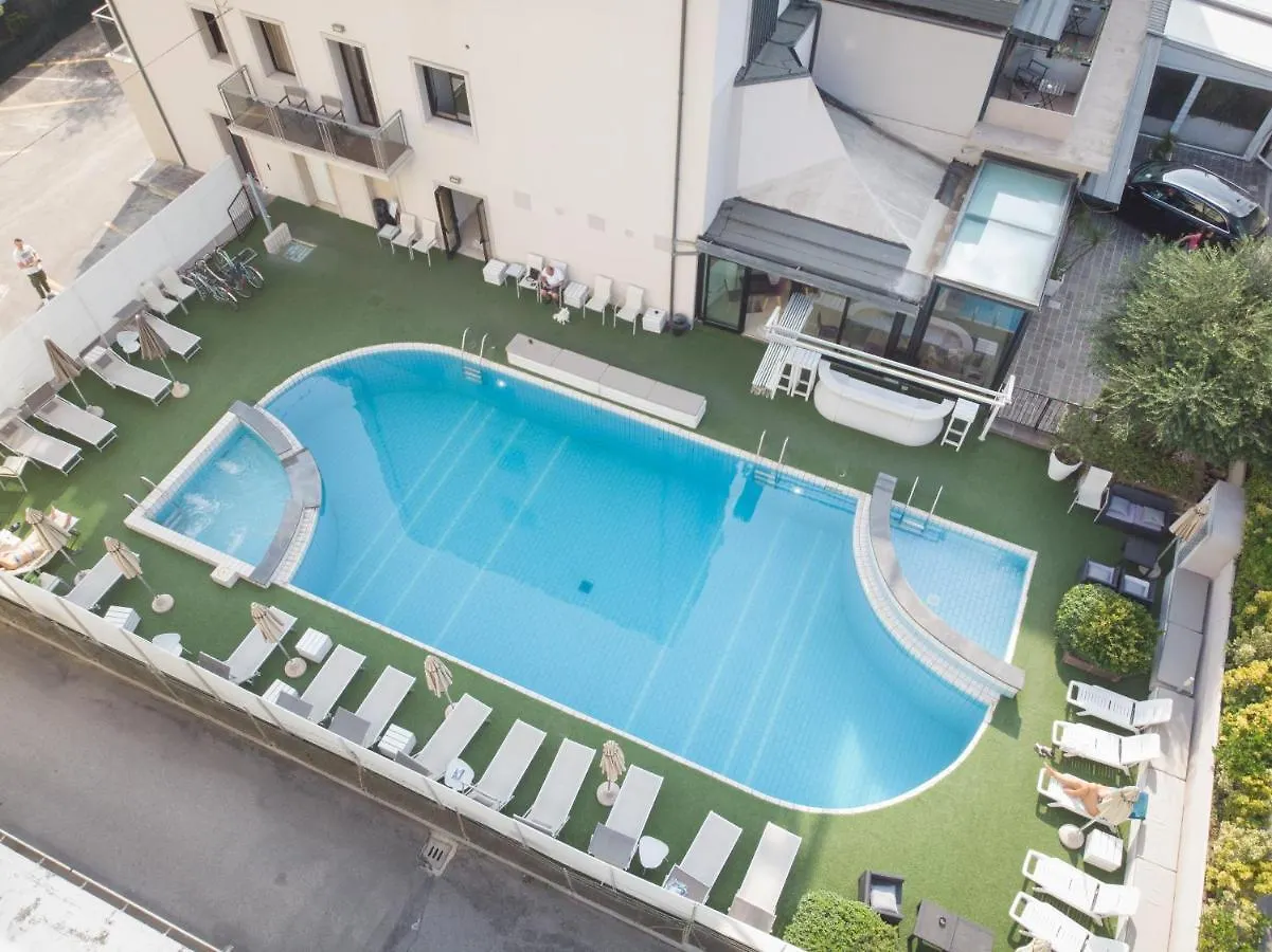 Ferretti Beach Hotel Rimini